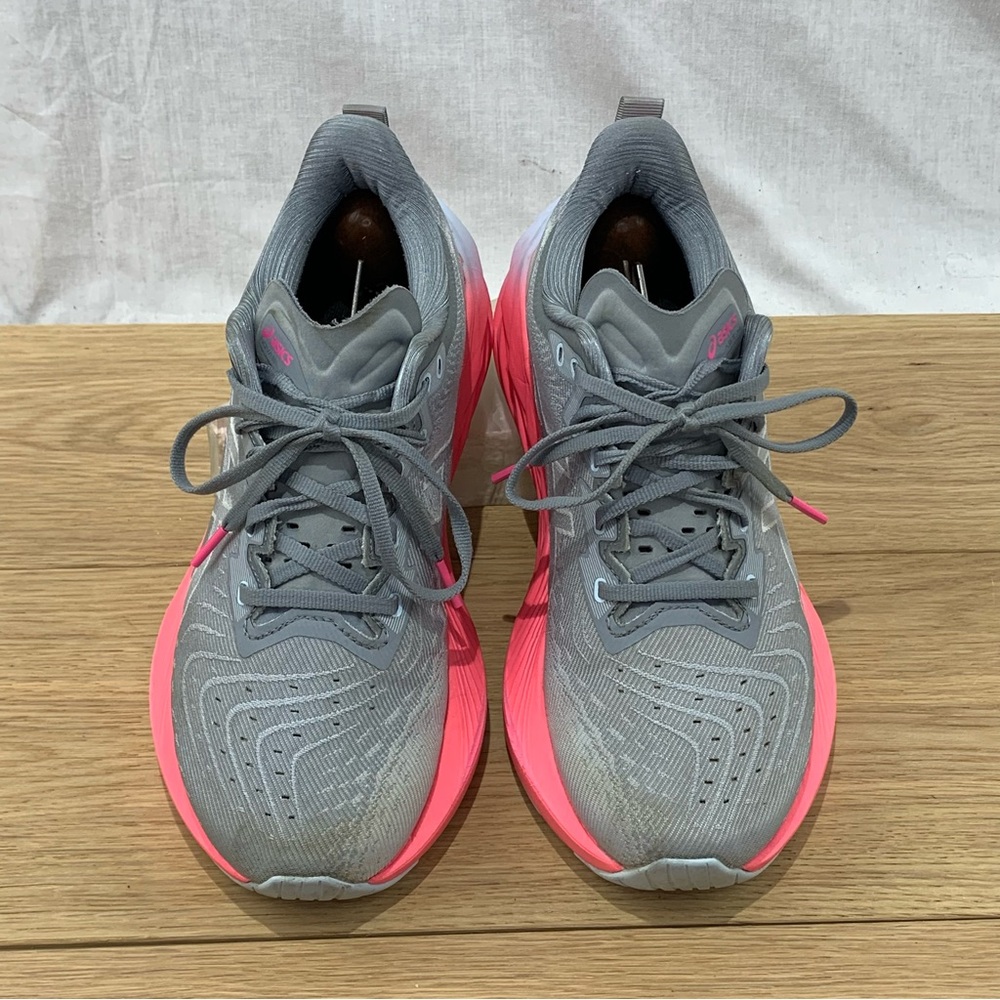 Asics Novablast 4 Sheet Rock/White/Pink Running Shoes Women’s Size 10 - Picture 3 of 10